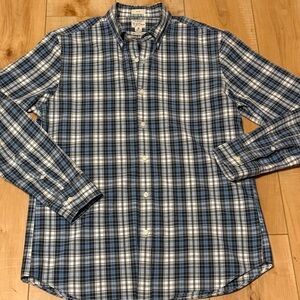 👔 J.Crew Men’s Slim Secret Wash Button-Down Shirt
Size: M | Blue Plaid